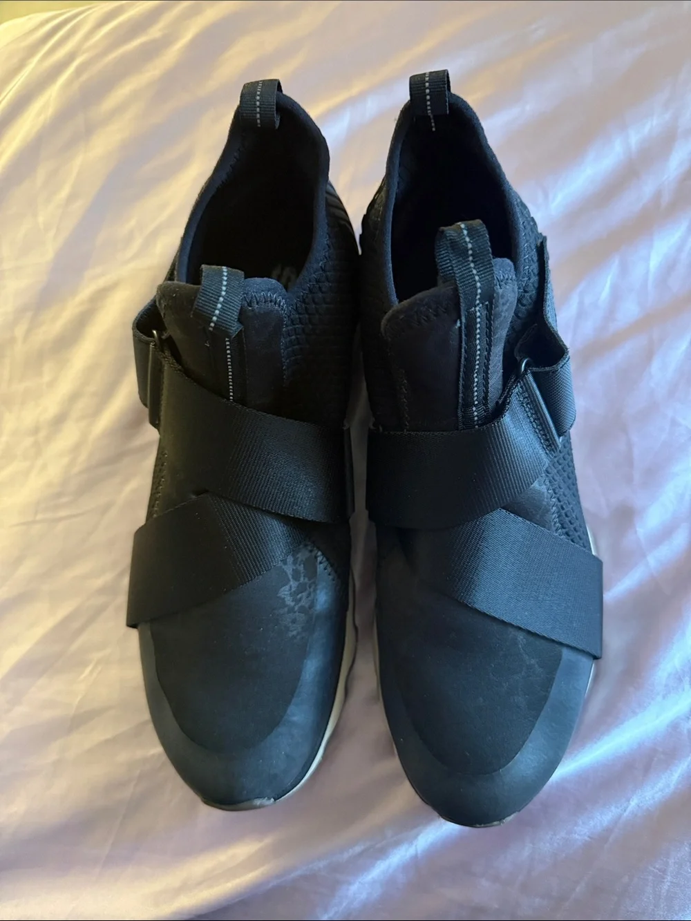 Sorel Kinetic Sneak Black High‎ Top Cross Strap Sneakers NL3374-010 Womens 10.5